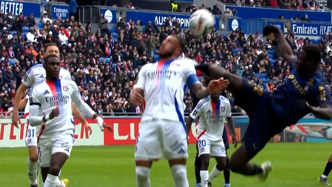 Corentin-Tolisso-et-Oumar-Diakite-le-09-02-2025-2030132